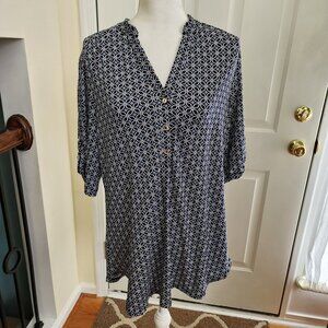 NWT Perseption Concept Patterned V Neck Blouse Size XL